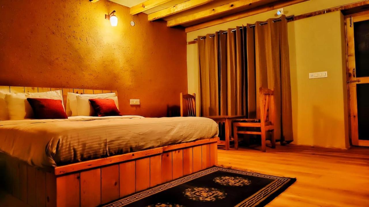 Mystic Pangong Hotell Spangmik Exteriör bild