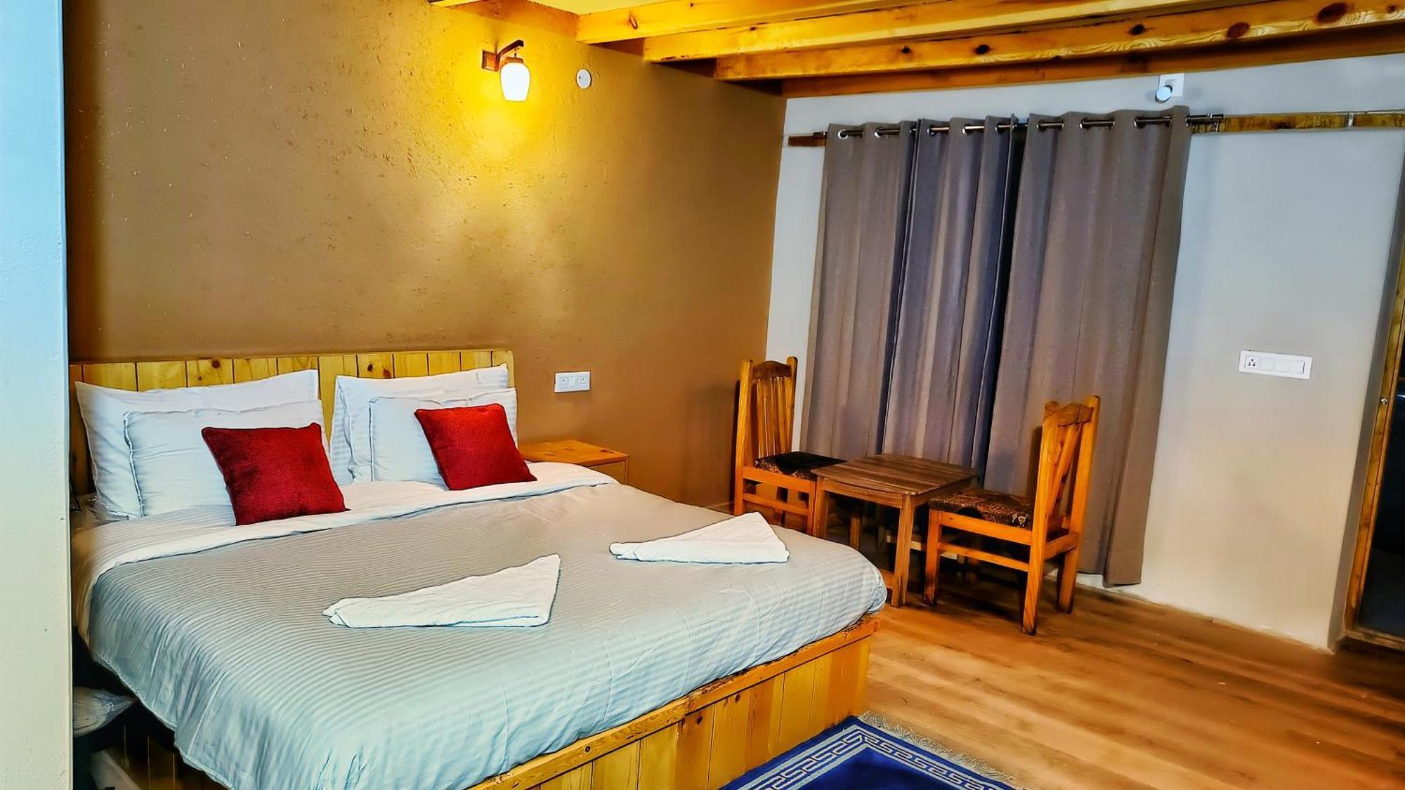 Mystic Pangong Hotell Spangmik Exteriör bild