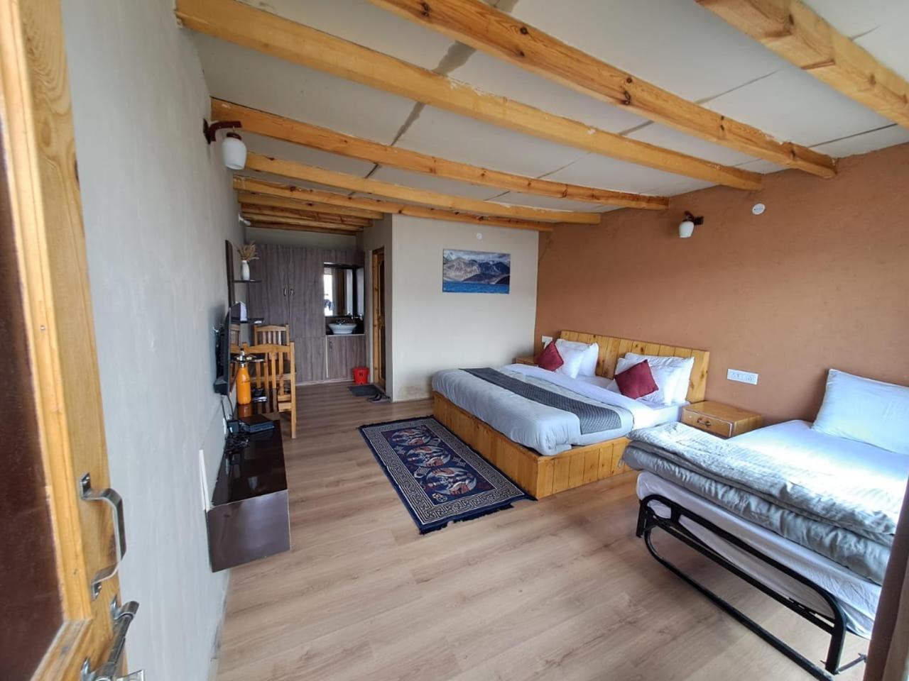 Mystic Pangong Hotell Spangmik Exteriör bild